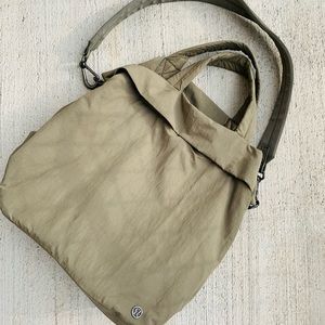 LULULEMON On My Level Bag *19L